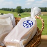 【シール】コーナーに新商品　まるい牛乳パンシール　50入　を追加