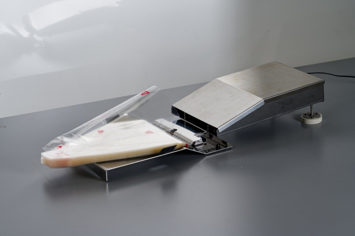 送風機　RYO-KUN　Fresh Air Packing Maker